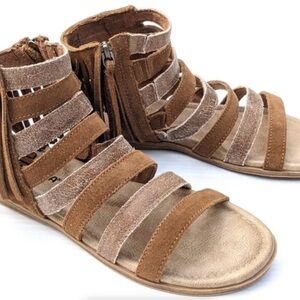 Minnetonka Brown and Tan Moccasin Sandals